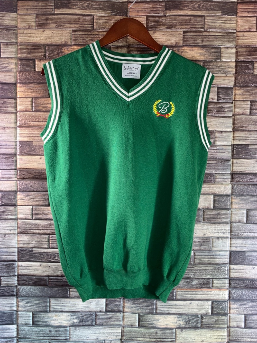 EUC Mens Barstool Sports Large  Green Golf Vest Yellower Tipped